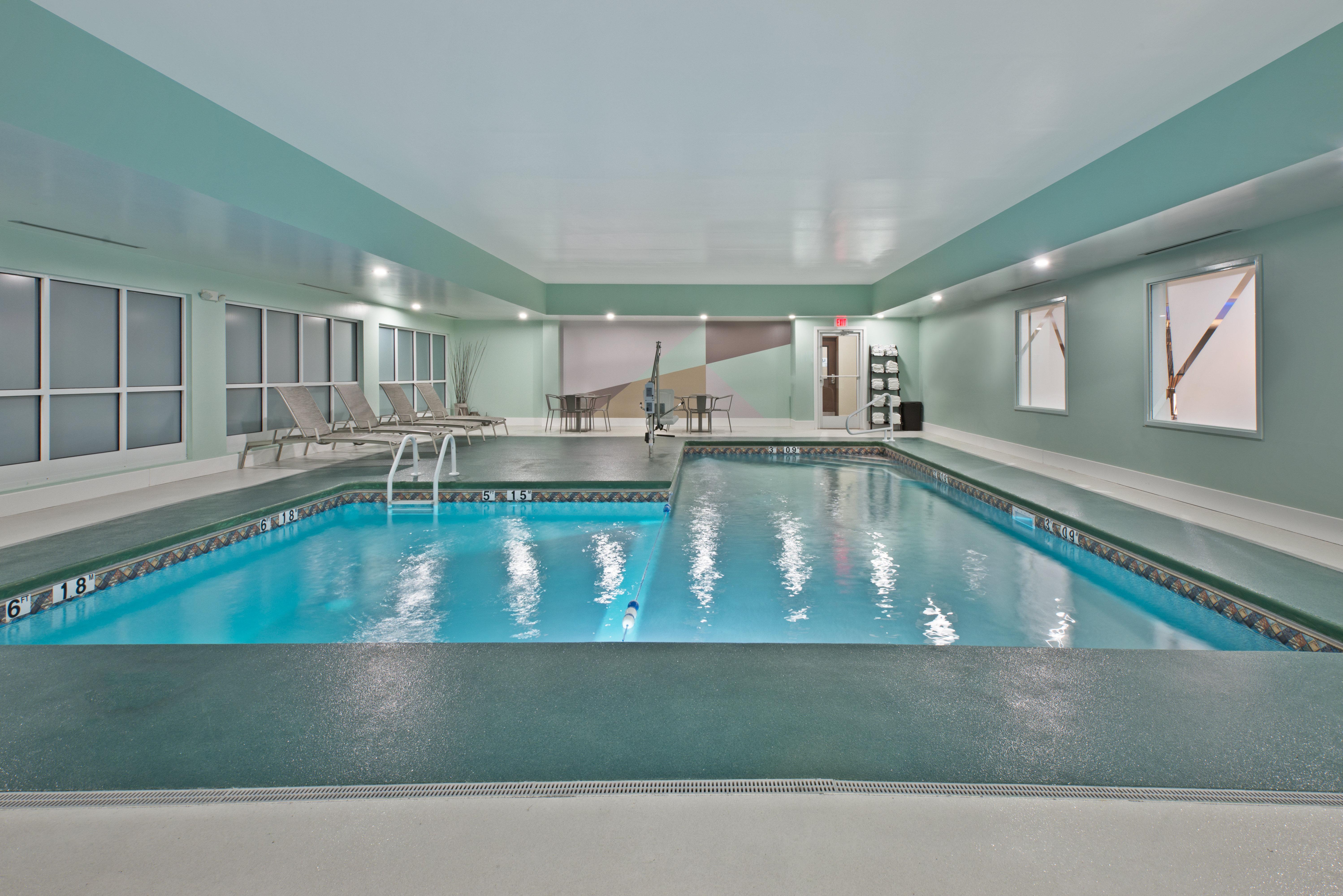 Holiday Inn Express & Suites New Cumberland By Ihg Esterno foto