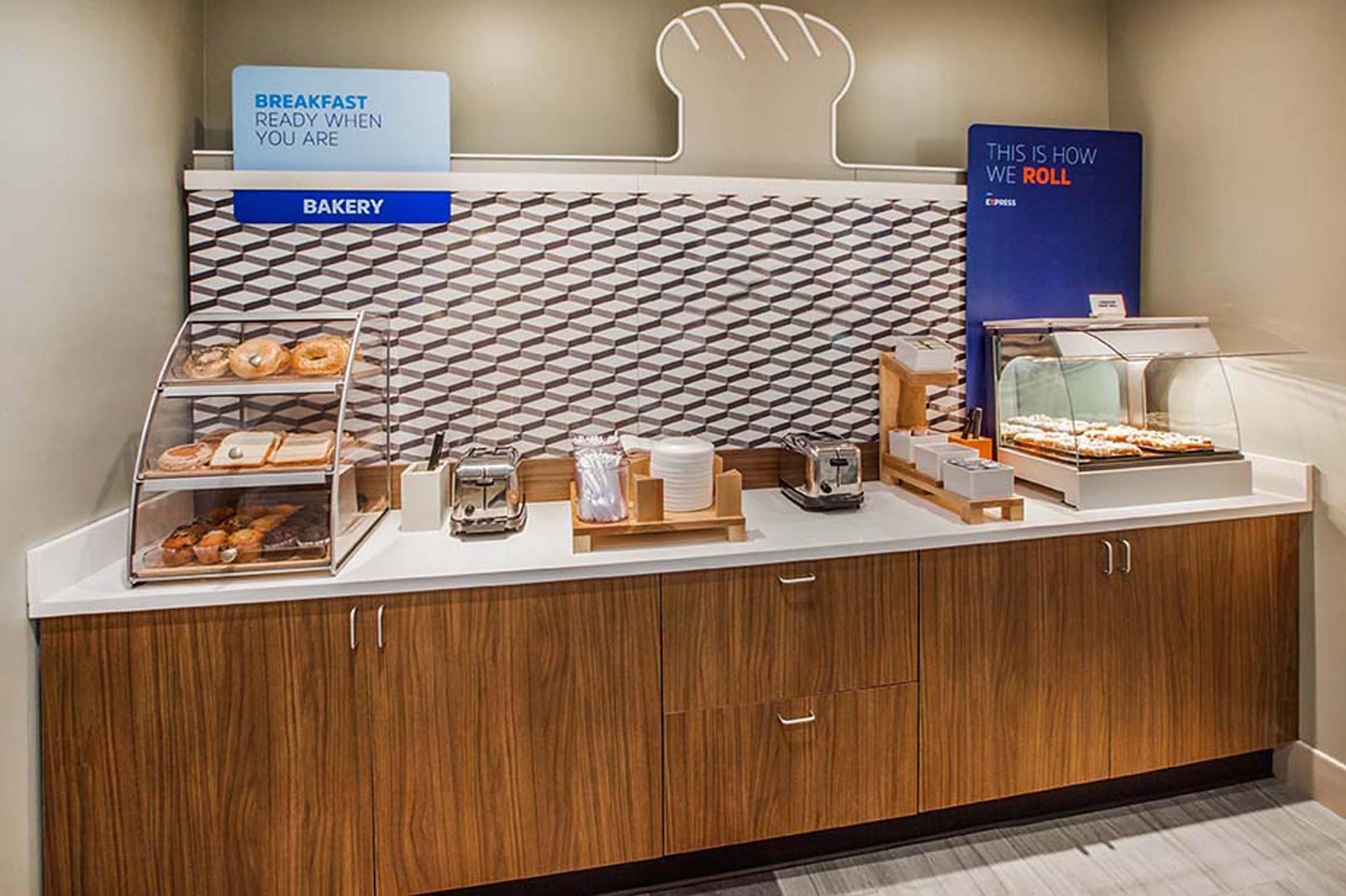 Holiday Inn Express & Suites New Cumberland By Ihg Esterno foto