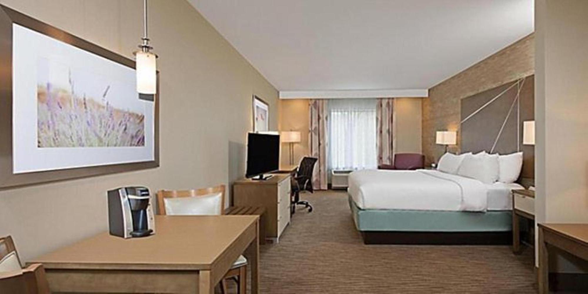 Holiday Inn Express & Suites New Cumberland By Ihg Esterno foto